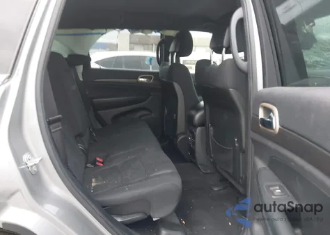 2017 Jeep Grand Cherokee Laredo 4X2 z USA, uszkodzony, nr VIN 1C4RJEAG9HC740248